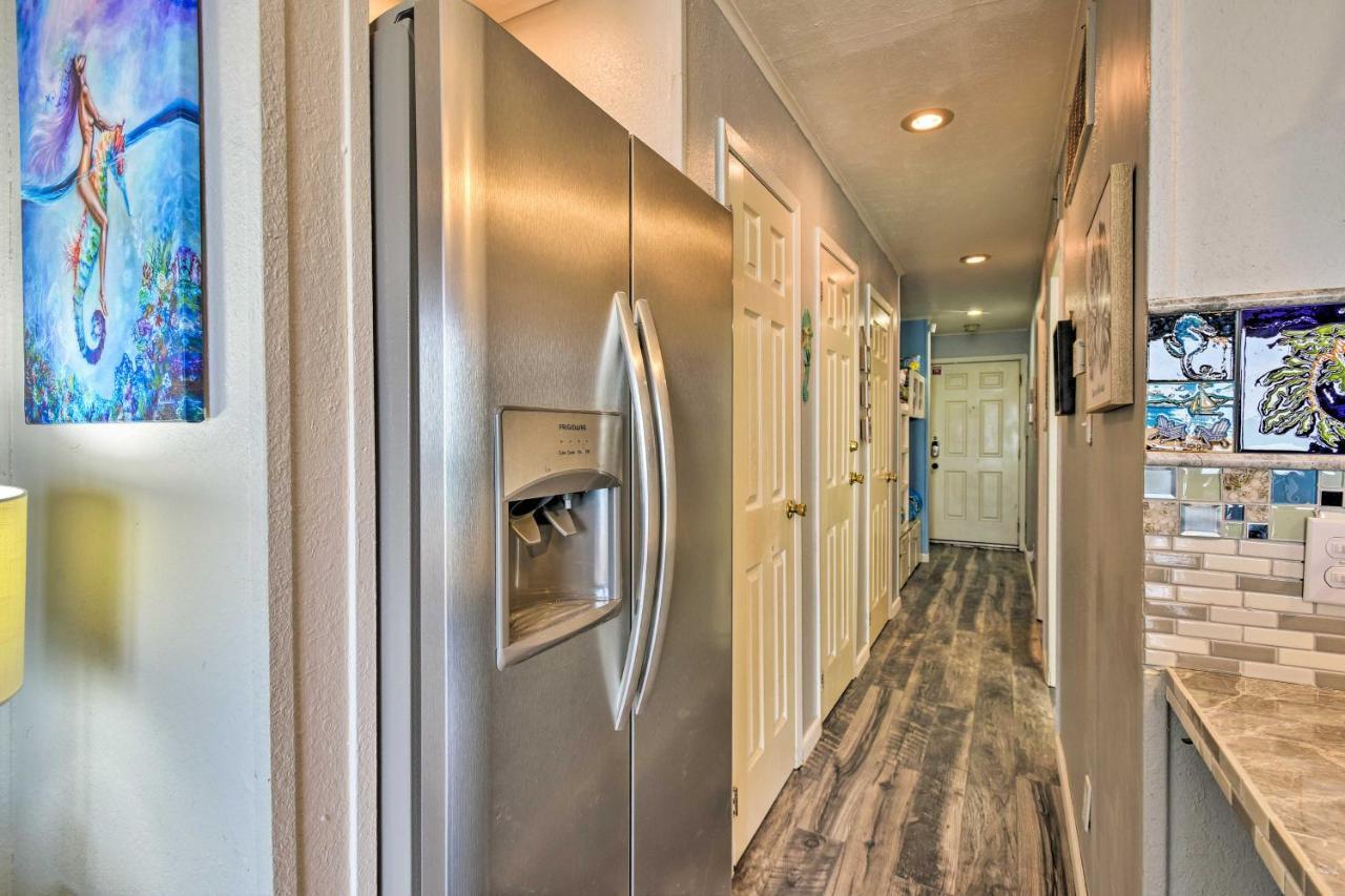 Waterfront Corpus Christi Escape With Pool Access! Apartamento Exterior foto