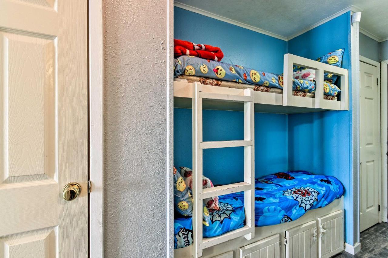 Waterfront Corpus Christi Escape With Pool Access! Apartamento Exterior foto